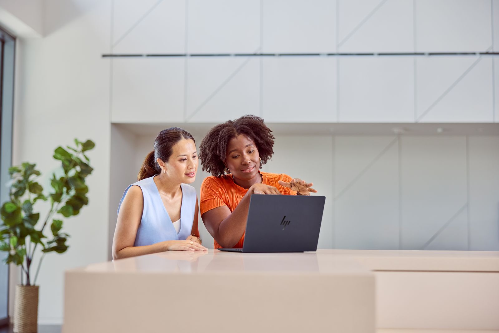 ULTRA G1I AI U7-258V 14T OLED 32/2 WIN11P 3YOFF - immagine 18