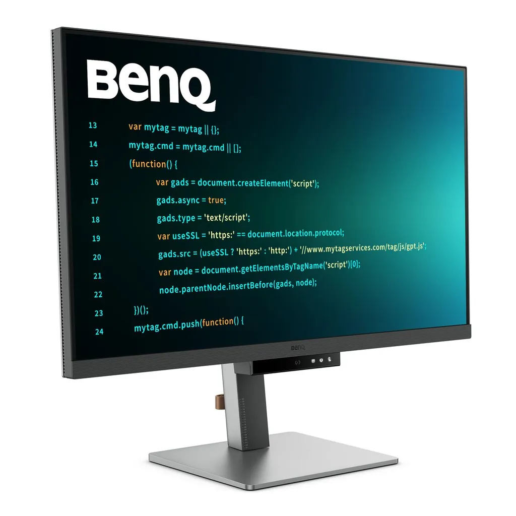 32 IPS, 3:2, 3840X2560, 95 P3 WIDE COLOR