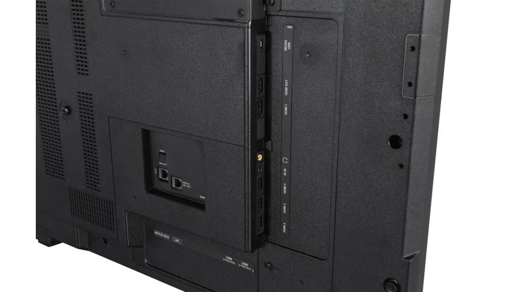 50 3840 X 2160(16:9) 500NITS 24/7 L/P - immagine 5